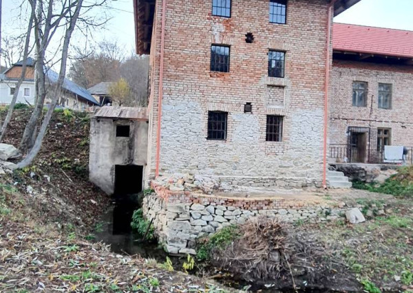 Investičná príležitosť-historický  mlyn v rekonštrukcii, Podkylava