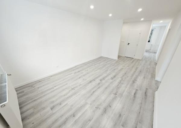 3 izbový byt Bánovce nad Bebravou/CENTRUM/65 m2/BALKÓN/PIVNICA