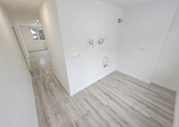 3 izbový byt Bánovce nad Bebravou/CENTRUM/65 m2/BALKÓN/PIVNICA