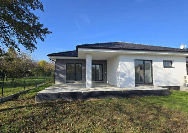 4-izbovy bungalov pri Piestanoch | novostavba 2026 | nizke naklady