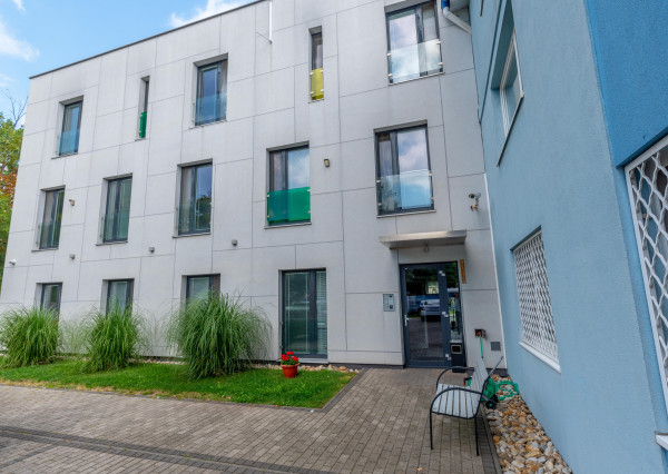 Na prenájom 2-izbový byt, 47 m², Odborárska ul., ihneď voľný