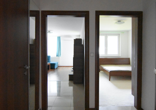 2 izbový byt na prenájom Dolný Šianec Trenčín + parkovné v garáži.