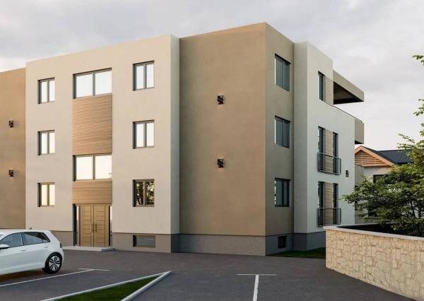 TOP ponuka Zadar: 2i byt s terasou, záhradou a 2 parkovacími miestami!