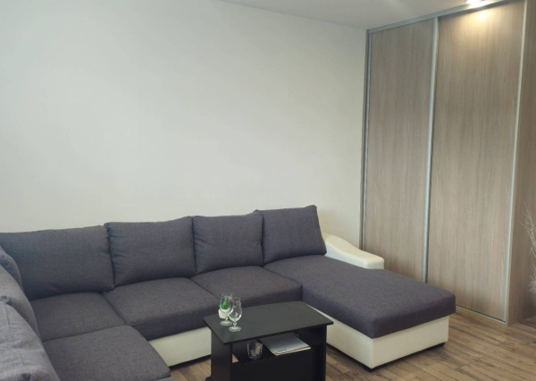 Prenájom - 3 izbový rodinný dom, Nemšová