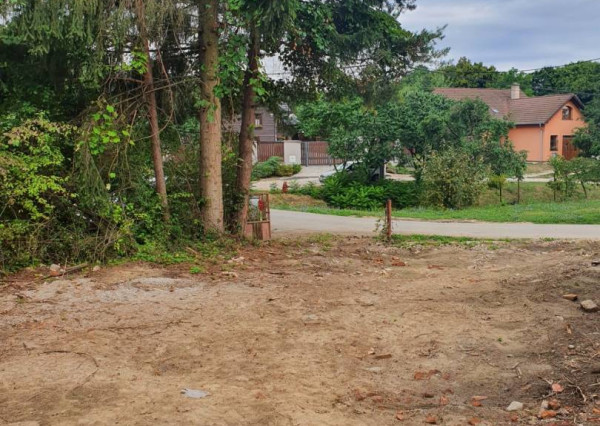 Stavebný pozemok Trenčianske Jastrabie 