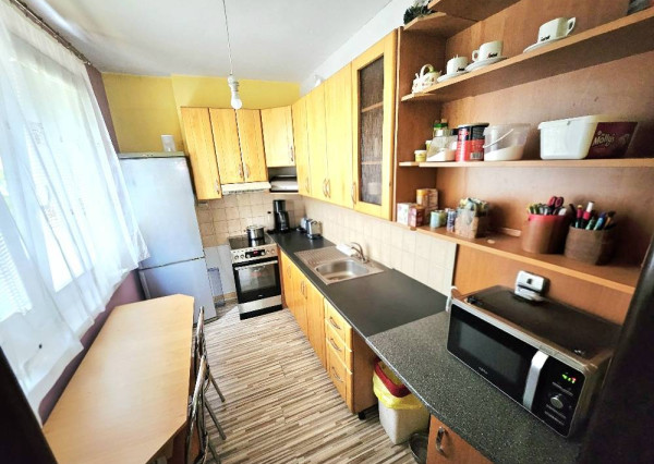 3 izbový byt Bánovce nad Bebravou / CENTRUM MESTA / LOGGIA / PIVNICA