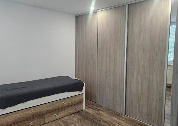 Prenájom - 3 izbový rodinný dom, Nemšová