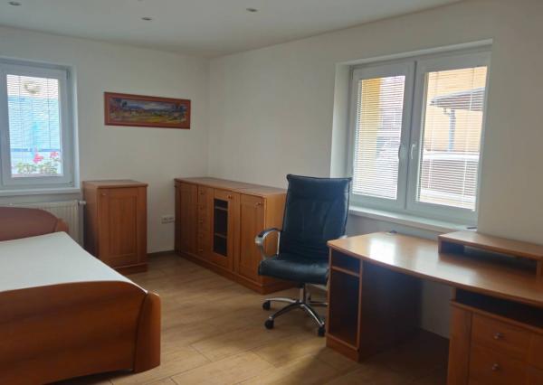 Prenájom  3,5 izbového rodinného domu Paláriková , Dubnica nad Váhom 