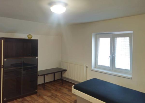 Prenájom  3,5 izbového rodinného domu Paláriková , Dubnica nad Váhom 