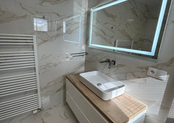 Luxusný 3 izbový mezonetový byt v UrbanParku (105 m2)-Trenčín