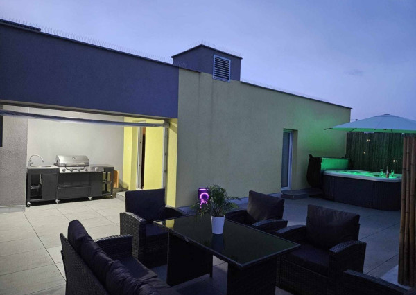 Luxusný 3 izbový mezonetový byt v UrbanParku (105 m2)-Trenčín