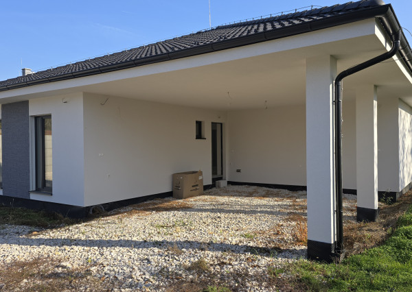4-izbovy bungalov pri Piestanoch | novostavba 2026 | nizke naklady