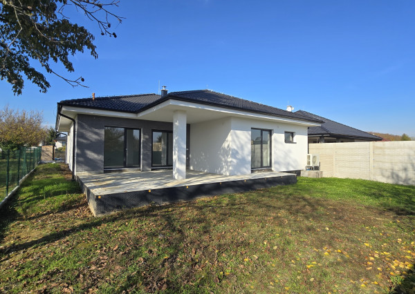 4-izbovy bungalov pri Piestanoch | novostavba 2026 | nizke naklady