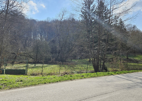 Rozľahlý stavebný pozemok 3660m2 Myjavské kopanice - Krajné