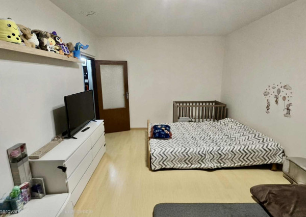 Praktický 1 izbový byt s balkónom a  nerušeným výhľadom, ideálny na investíciu aj prvé bývanie, Piešťany