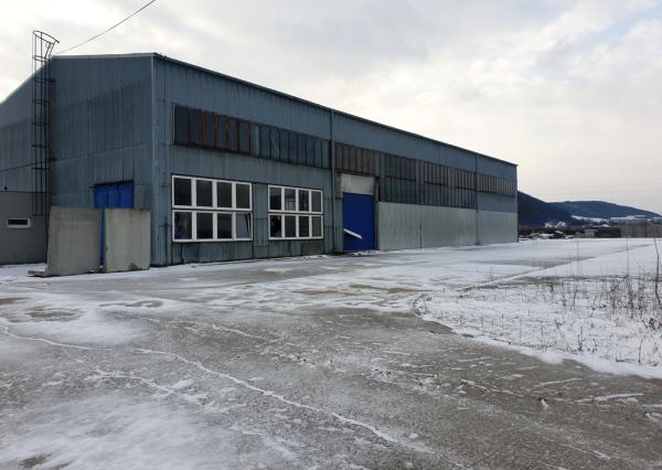 Priemyselný objekt 8000 m2 s halou 991 m2 - Tr. Bohuslavice
