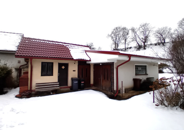 Rodinný dom, Nemšová časť Ľuborča, pozemok 1064 m2