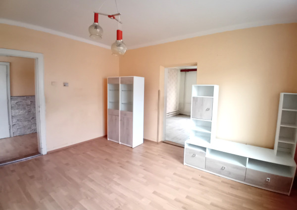 Rodinný dom, Nemšová časť Ľuborča, pozemok 1064 m2