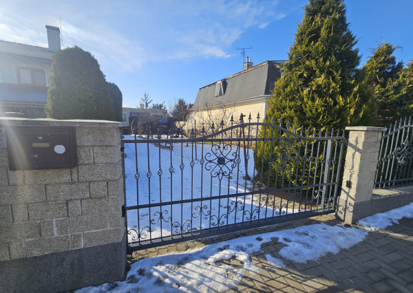 EXKLUZÍVNA PONUKA   Rodinný dom Topoľčany