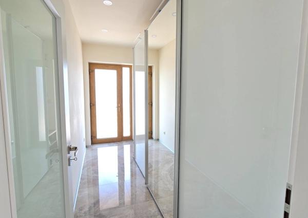 NOVOSTAVBA 4-IZBOVÉHO BUNGALOVU LEN 7 KM OD PIEŠŤAN – SOKOLOVCE