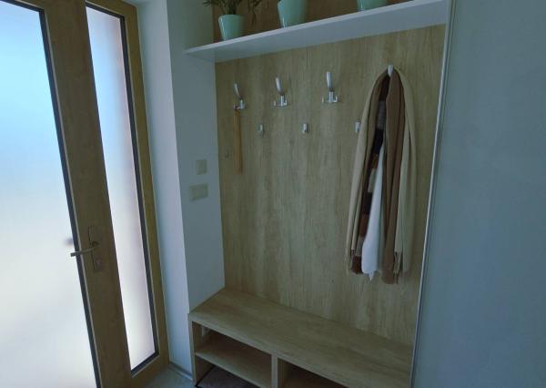 NOVOSTAVBA 4-IZBOVÉHO BUNGALOVU LEN 7 KM OD PIEŠŤAN – SOKOLOVCE