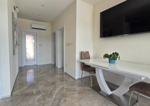 NOVOSTAVBA 4-IZBOVÉHO BUNGALOVU LEN 7 KM OD PIEŠŤAN – SOKOLOVCE