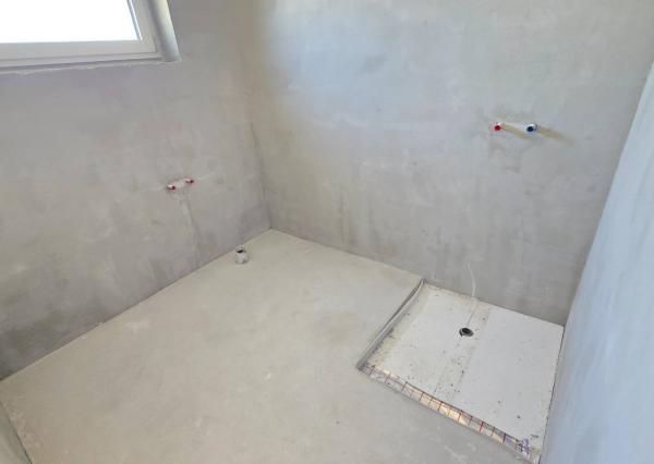 NOVOSTAVBA 4-IZBOVÉHO BUNGALOVU LEN 7 KM OD PIEŠŤAN – SOKOLOVCE