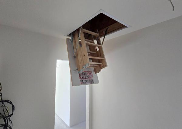 NOVOSTAVBA 4-IZBOVÉHO BUNGALOVU LEN 7 KM OD PIEŠŤAN – SOKOLOVCE