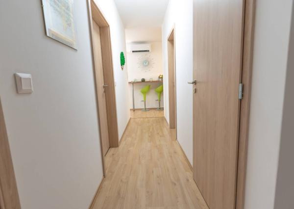 Výnimočný 3-izbový apartmán s balkónom, 71 m², Nový Ružinov
