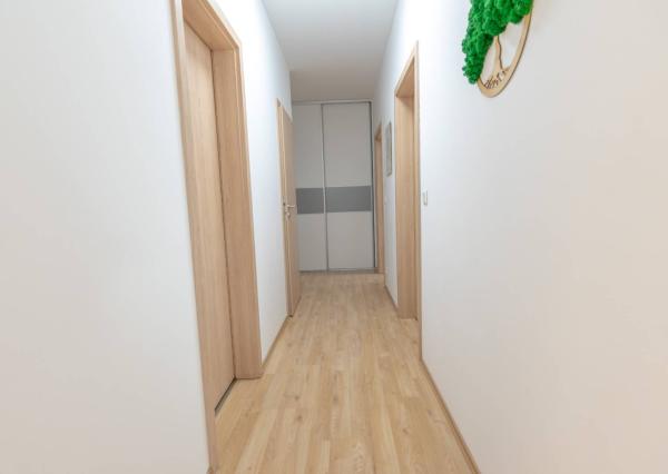 Výnimočný 3-izbový apartmán s balkónom, 71 m², Nový Ružinov