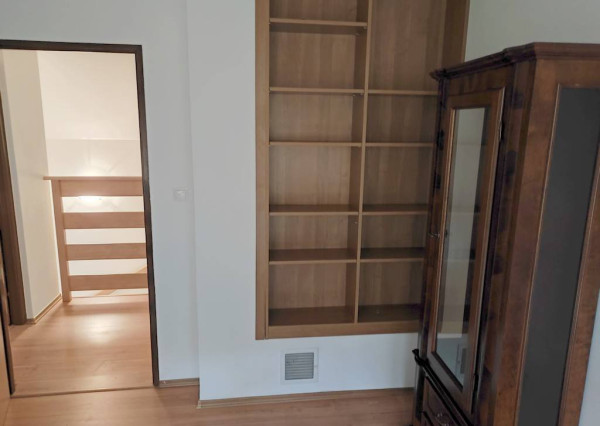 Murovaná chata v rekreačnej oblasti , Moravany nad Váhom - Výtoky