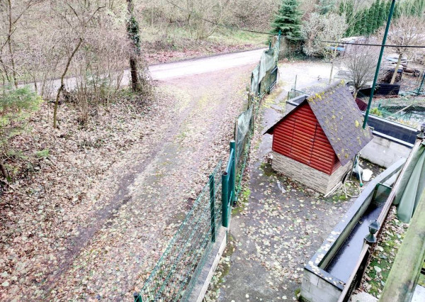 Murovaná chata v rekreačnej oblasti , Moravany nad Váhom - Výtoky