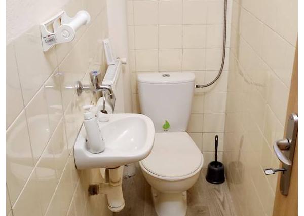 Prenájom priestorov schválených na služby 13m2 Piešťany