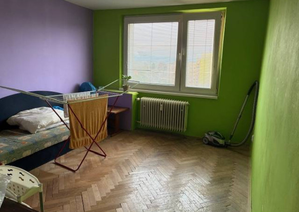 Predám 3 izbový byt Ilava, SNP - 80 m2