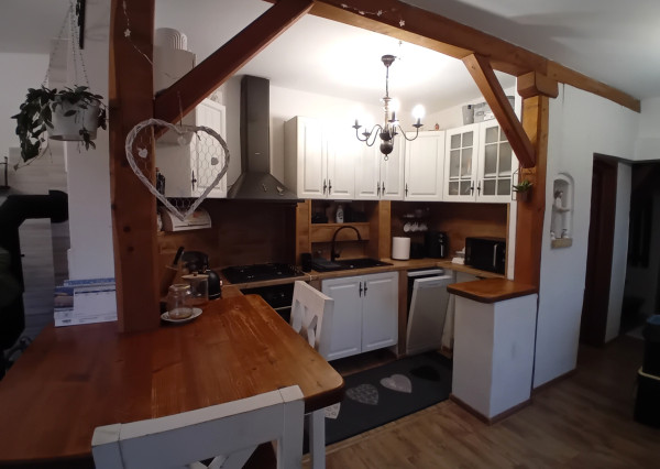 Rodinný dom, Vršatské Podhradie, okres Ilava