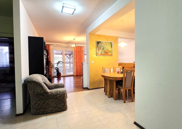 Iba u nás:  Na predaj Zariadený Hotový BUNGALOV bez kompromisov | pri Piešťanoch (6 km)