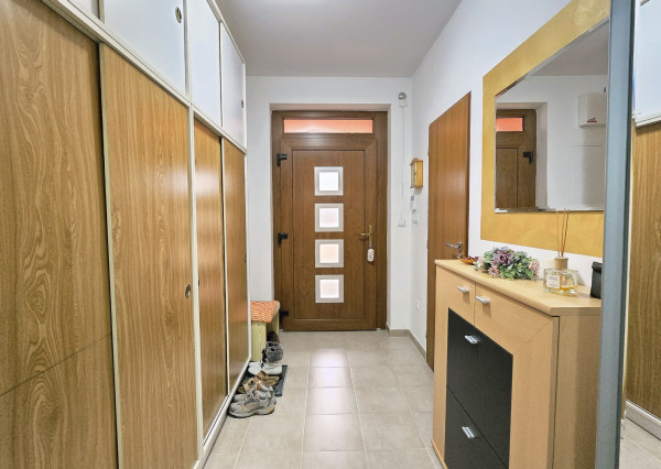 Iba u nás:  Na predaj Zariadený Hotový BUNGALOV bez kompromisov | pri Piešťanoch (6 km)