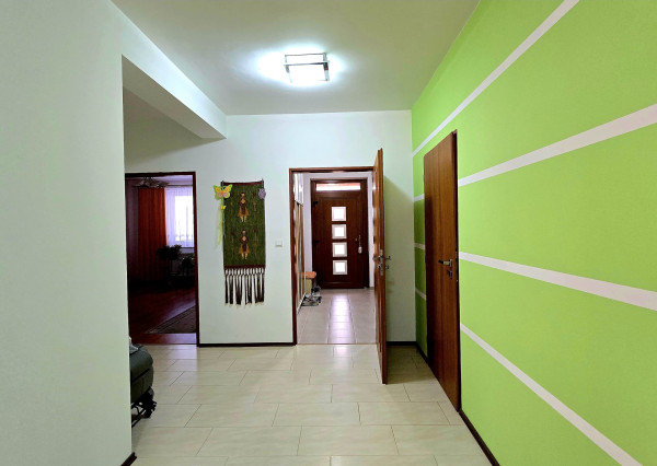 Iba u nás:  Na predaj Zariadený Hotový BUNGALOV bez kompromisov | pri Piešťanoch (6 km)