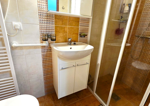 Iba u nás:  Na predaj Zariadený Hotový BUNGALOV bez kompromisov | pri Piešťanoch (6 km)