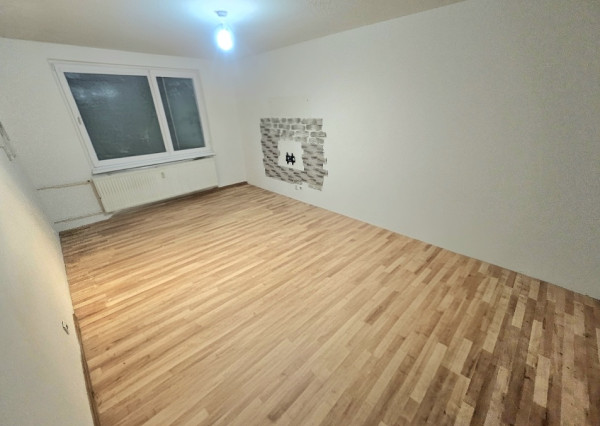 3 izbový byt Bánovce nad Bebravou/SEVER/ČIASTOČNÁ REKONŠTRUKCIA