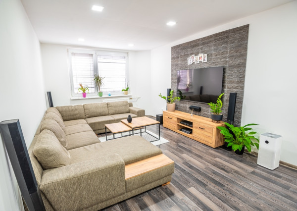 Na predaj 3-izbový byt s balkónom, 75 m², Cintorínska ulica, Šaľa - Veča