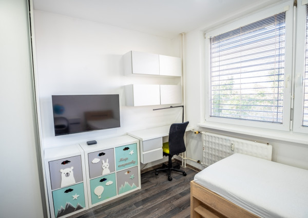 Na predaj 3-izbový byt s balkónom, 75 m², Cintorínska ulica, Šaľa - Veča