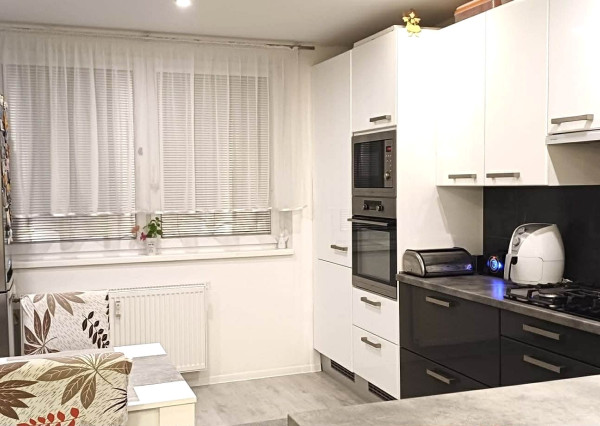 Exkluzívne: Zariadený 4-izbový byt po KOMPLETNEJ rekonštrukcii | Piešťany