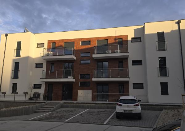 3 IZB BYT 69,29m² + balkón 5 m², novostavba *holobyt* BANKA