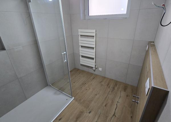 3i BYT 70m² balkón 5m², garáž + parkovacie miesto, novostavba BANKA