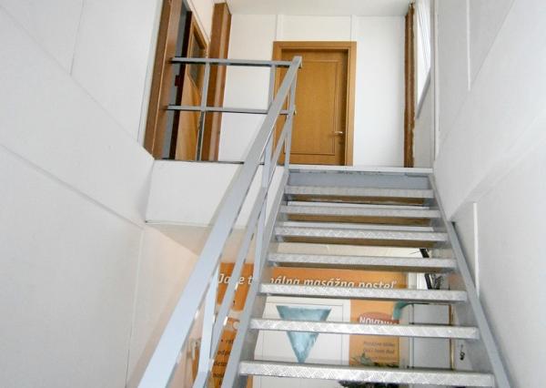 Prenájom kancelárskych priestorov-31m2 a 21m2, Vrbovská Cesta, Piešťany