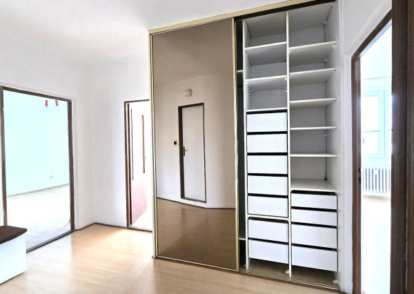 Exkluzívne: Predaj 4 izbový byt Piešťany – Sídlisko Juh, 84 m², balkón, 2. poschodie