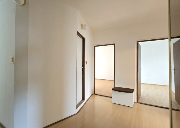 Exkluzívne: Predaj 4 izbový byt Piešťany – Sídlisko Juh, 84 m², balkón, 2. poschodie