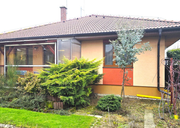 Iba u nás:  Na predaj Zariadený Hotový BUNGALOV bez kompromisov | pri Piešťanoch (6 km)