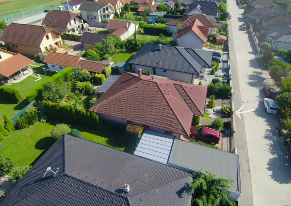 Iba u nás:  Na predaj Zariadený Hotový BUNGALOV bez kompromisov | pri Piešťanoch (6 km)